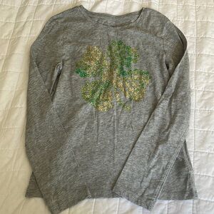 Excellent condition GAP kids long sleeve shamrock shirt St.Patrick’s day. Size 8